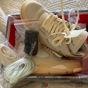 Jordan 4 Tan/Beige size 7.5